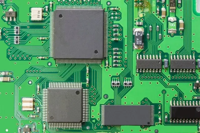 基盤が破損してしまった